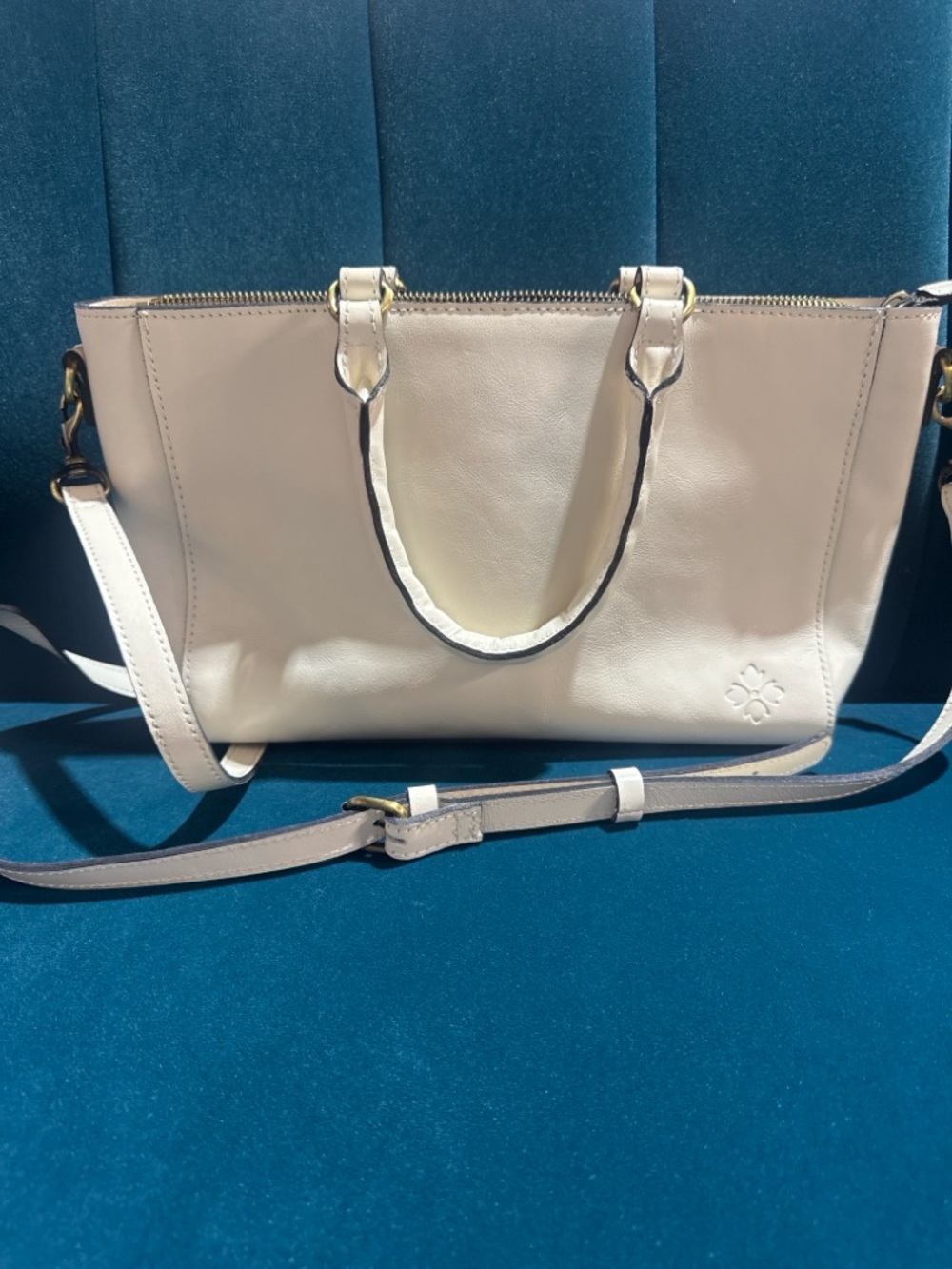 Classic Cream Leather Satchel Tote - Versatile Women’s Shoulder Bag